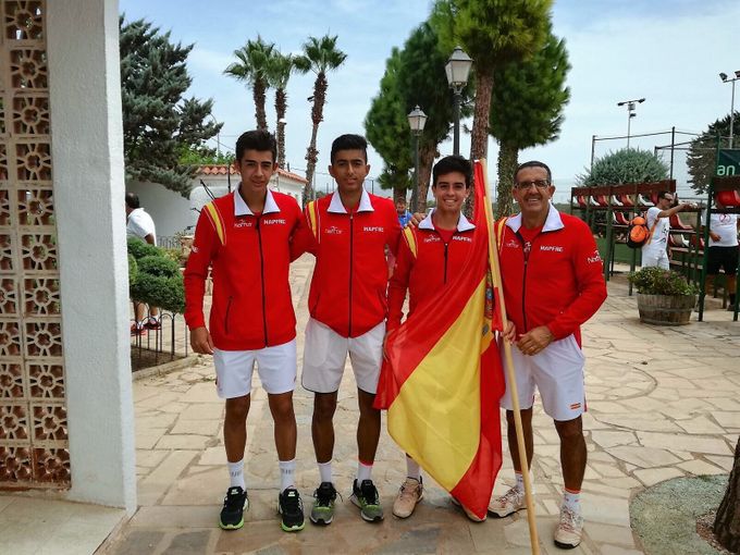 Alejandro Garcia, Nicolás Álvarez, Pedro, Carles Vicens (Capitán)